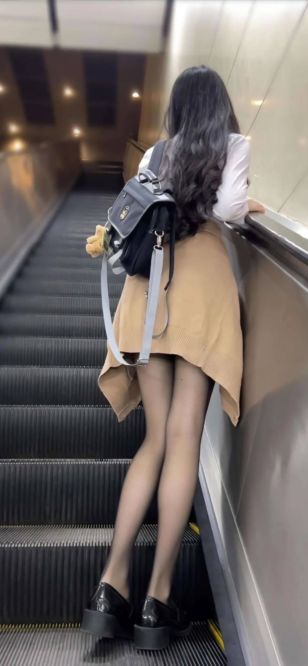 超辣身材的美女壁纸，美呀！ - 炫图天下
