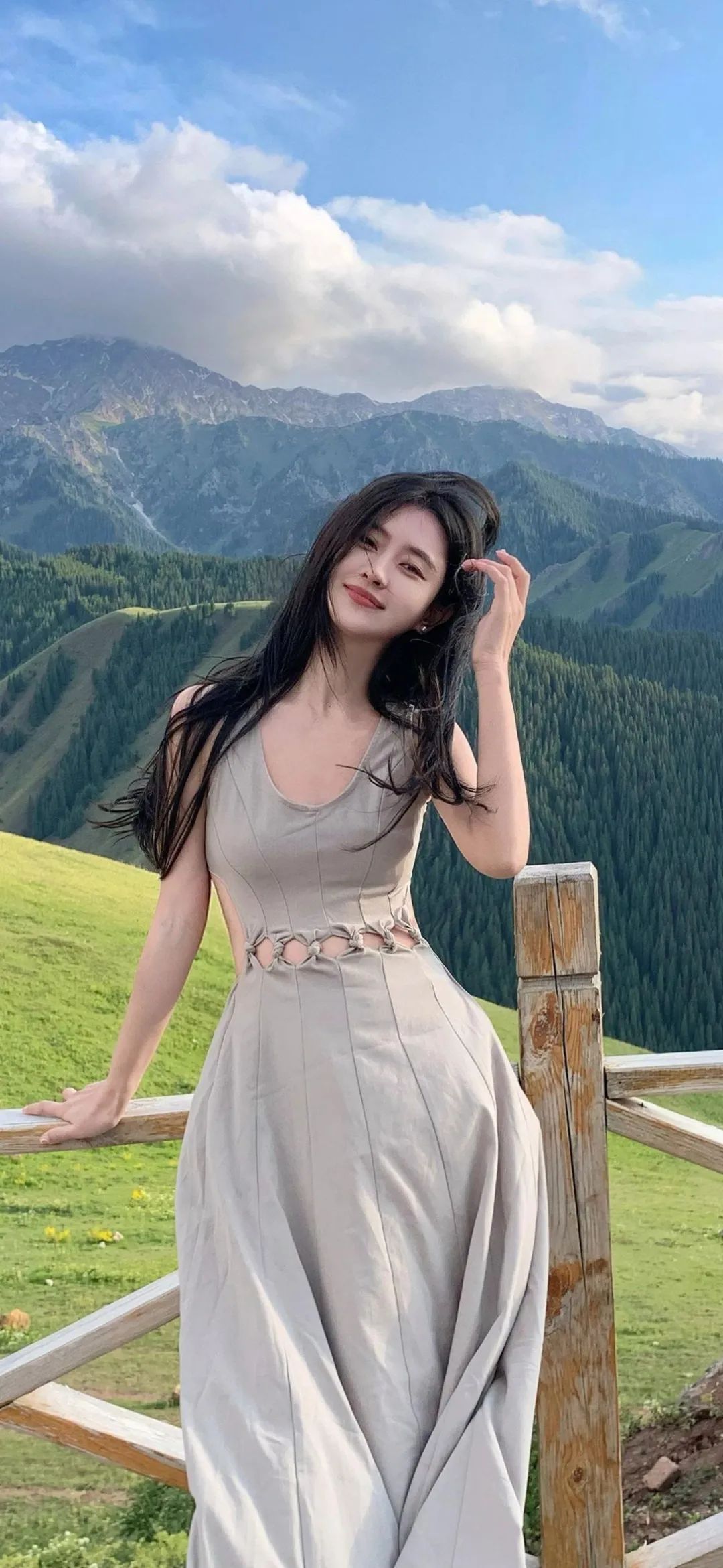 眉清目秀的美女壁纸 - 炫图天下