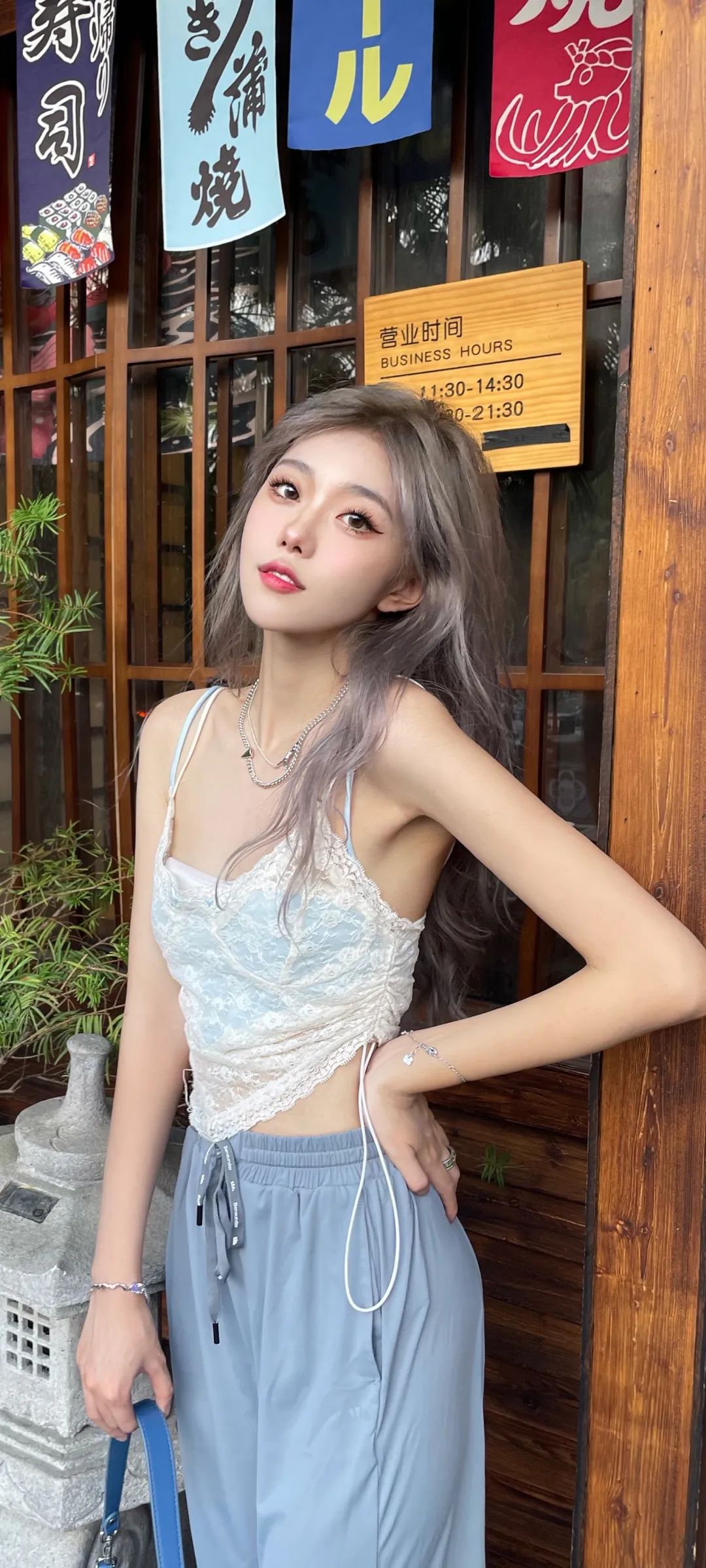 会中意超久的美女壁纸 - 炫图天下