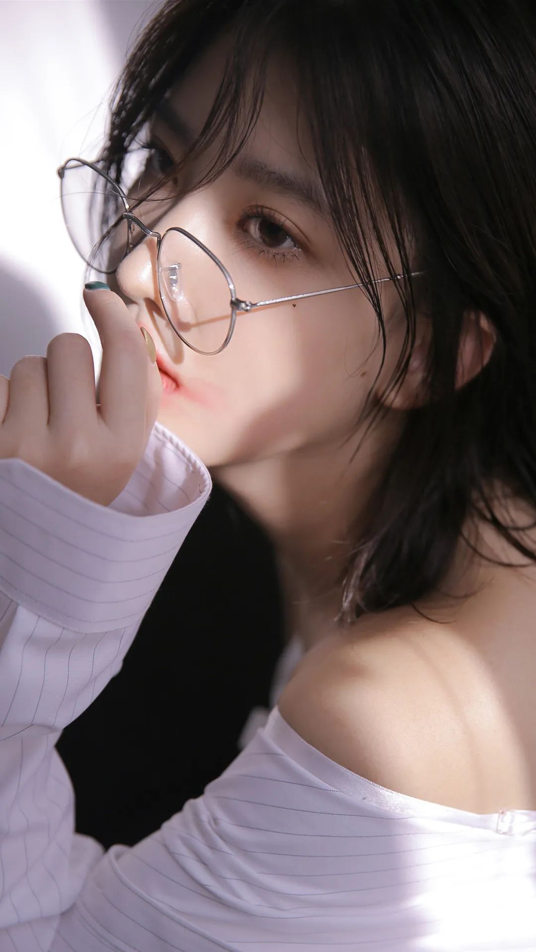 性感文艺-妩媚动人 模特写真 - 炫图天下