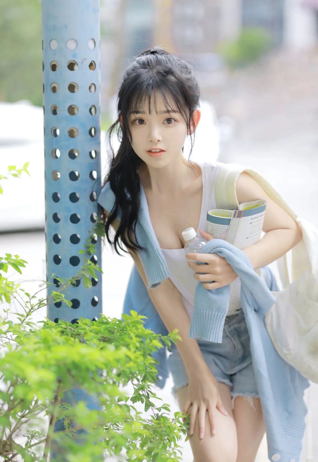 一起打球吗？马尾少女 背心+超短裤 清纯可爱~ - 炫图天下