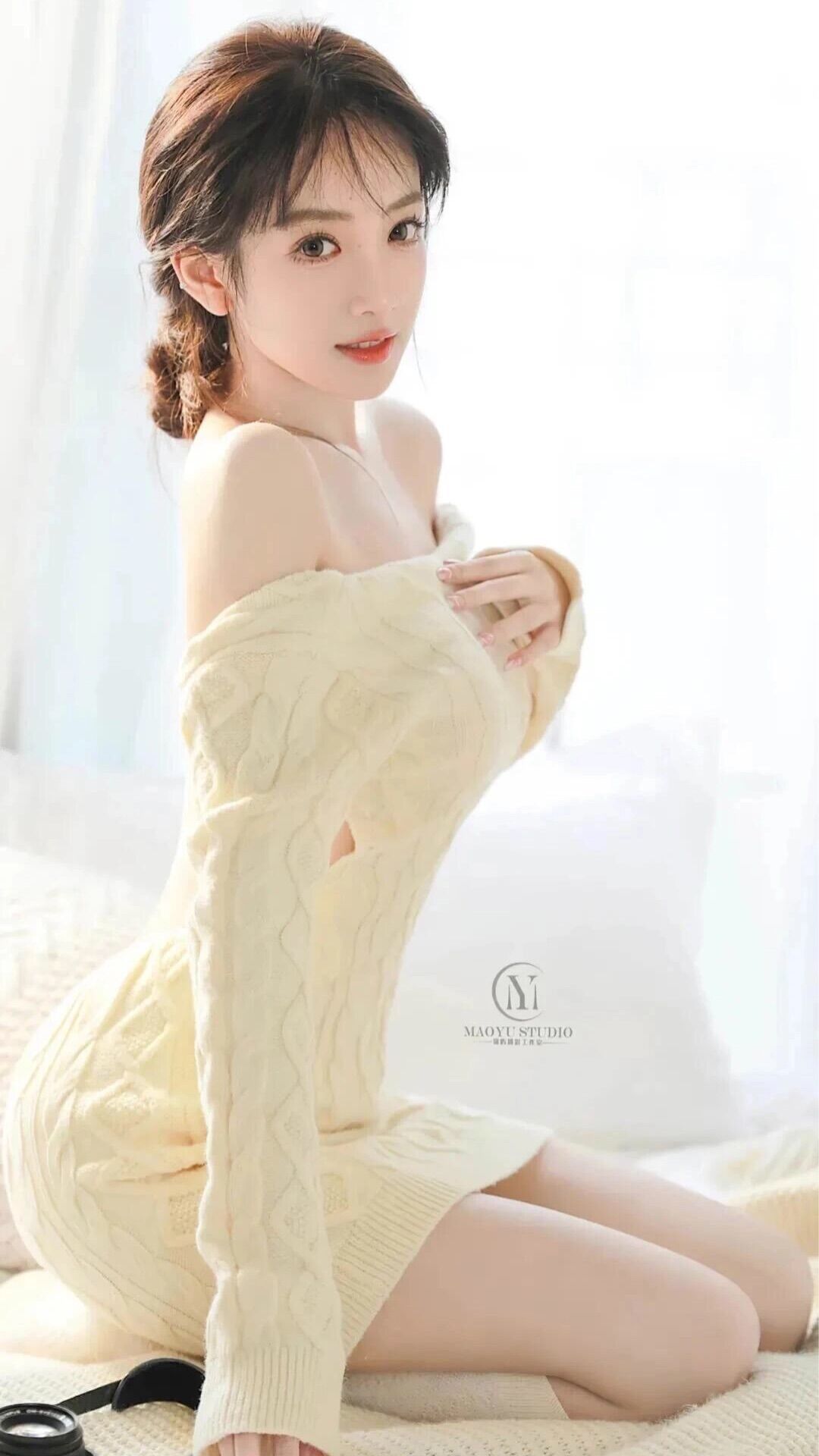 可爱白月光美女壁纸 | share - 炫图天下