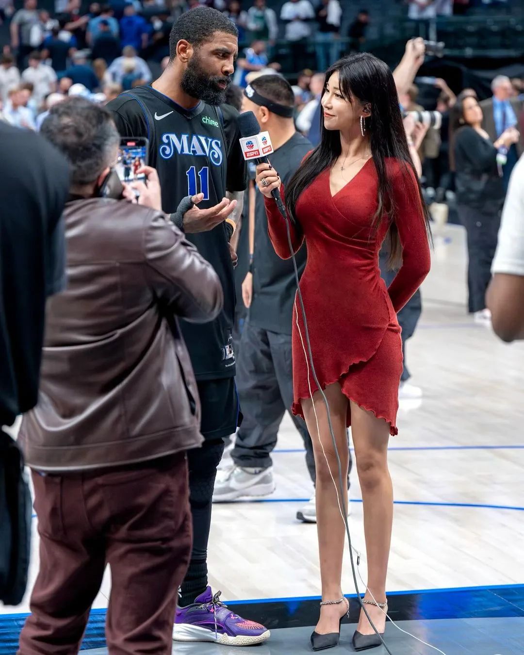 盘点NBA场边美女记者！身材颜值没得说！ - 炫图天下