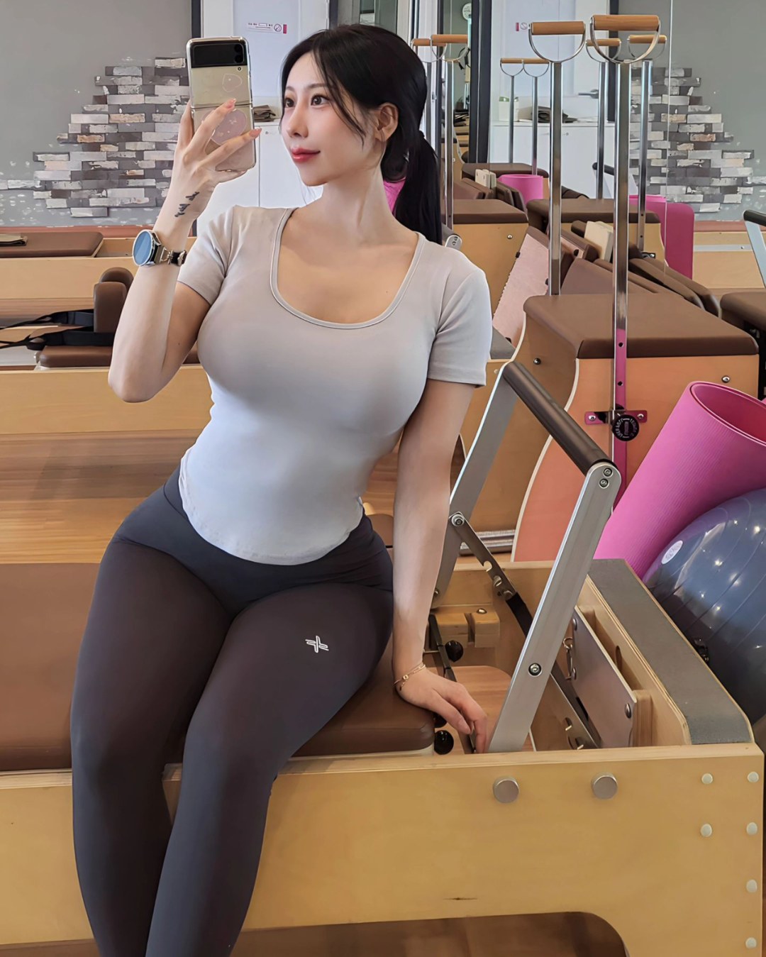 这大概就是健身的好处吧！太完美了！！ - 炫图天下