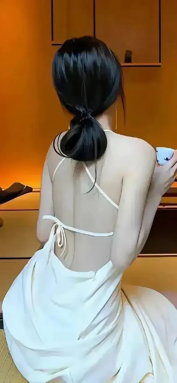 高清全屏背影心动壁纸 - 炫图天下