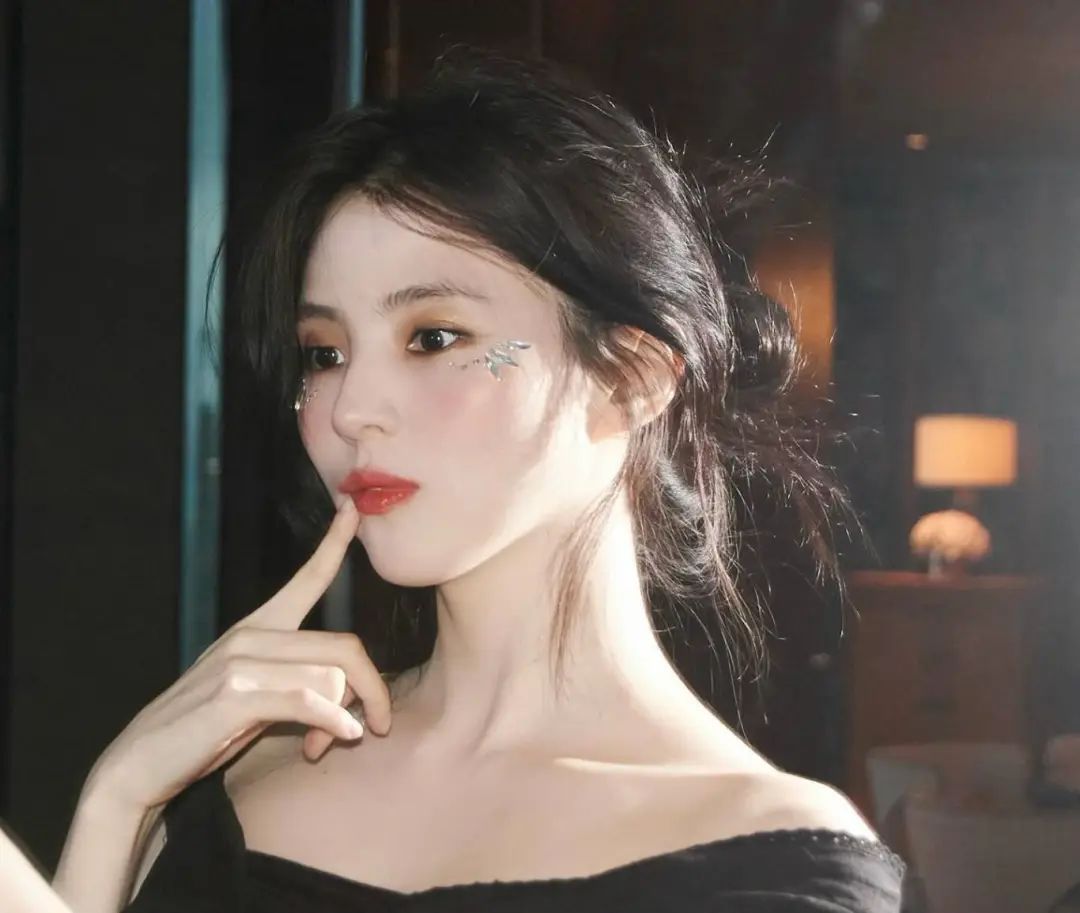 素希姐 久违的惊艳！美貌冲冲冲！ - 炫图天下