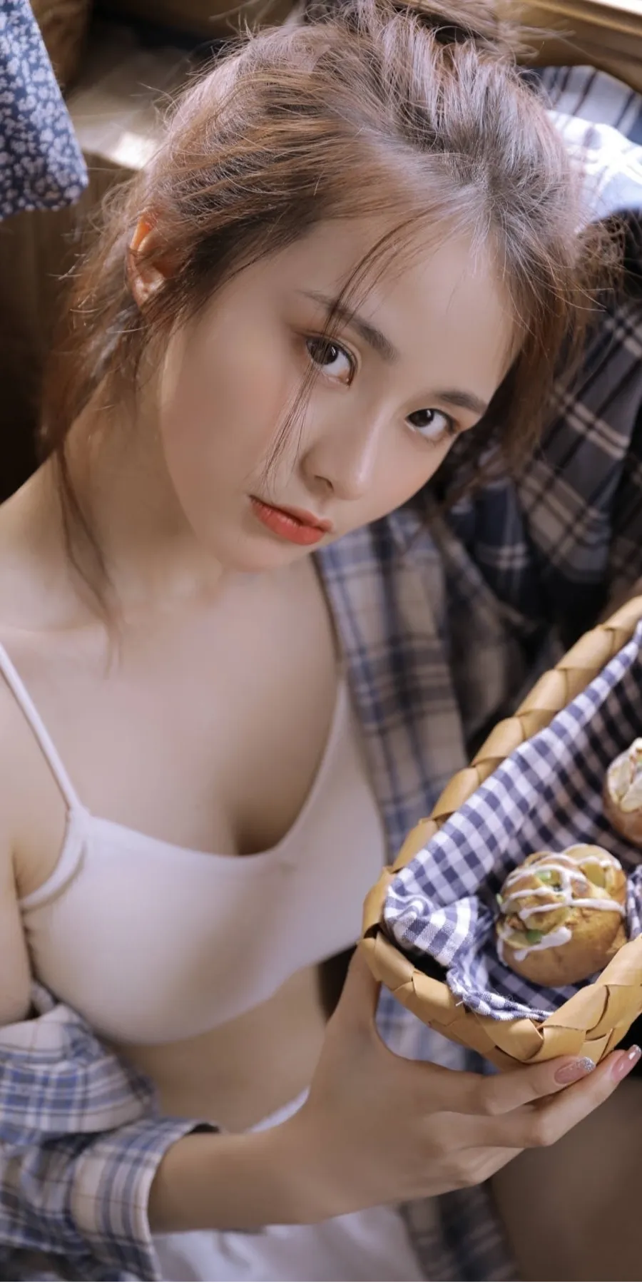 擦边边美女~ | 渣男壁纸 - 炫图天下