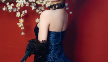 （福利）精致露背、高挑美女 - 炫图天下