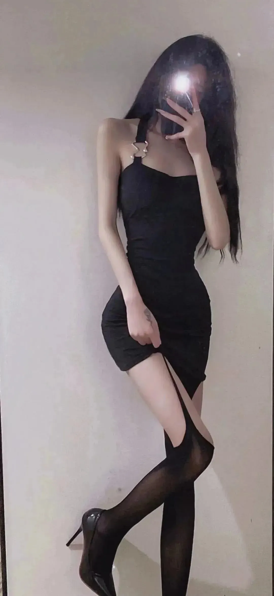 高清美女好看的裙子壁纸 - 炫图天下