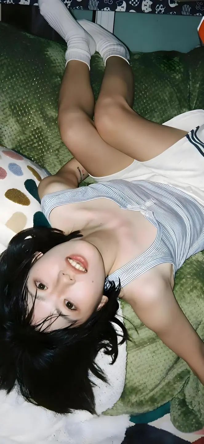 美女壁纸 | 瞬间惊艳，性感高清 - 炫图天下