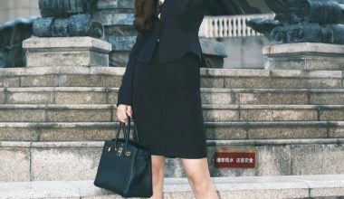（福利）黑色制服，高挑眼镜美女 - 炫图天下