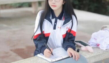 美女模特小薯条nienie，户外学生运动装写真 - 炫图天下