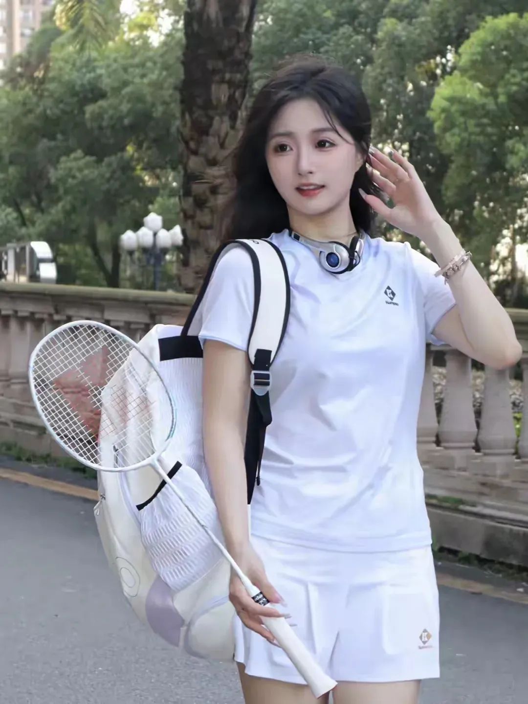 陪我练球呗 - 炫图天下