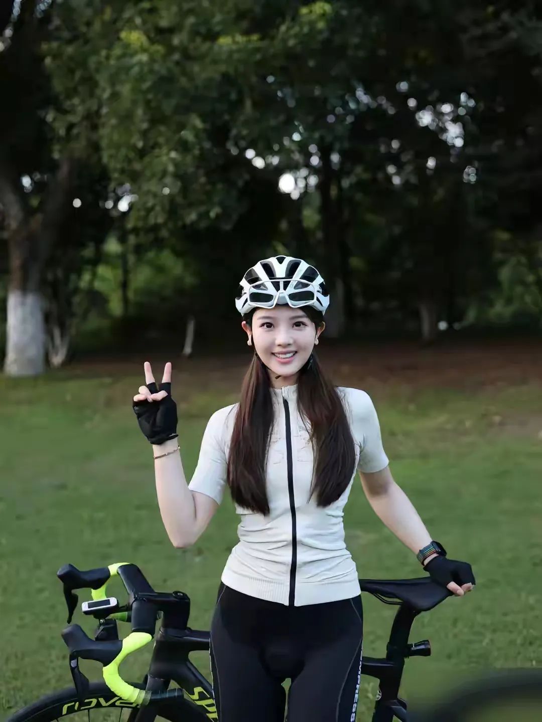 听说骑车身材会变好 - 炫图天下