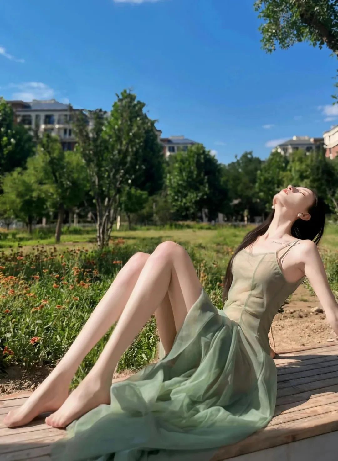 纤细、美腿美女 - 炫图天下