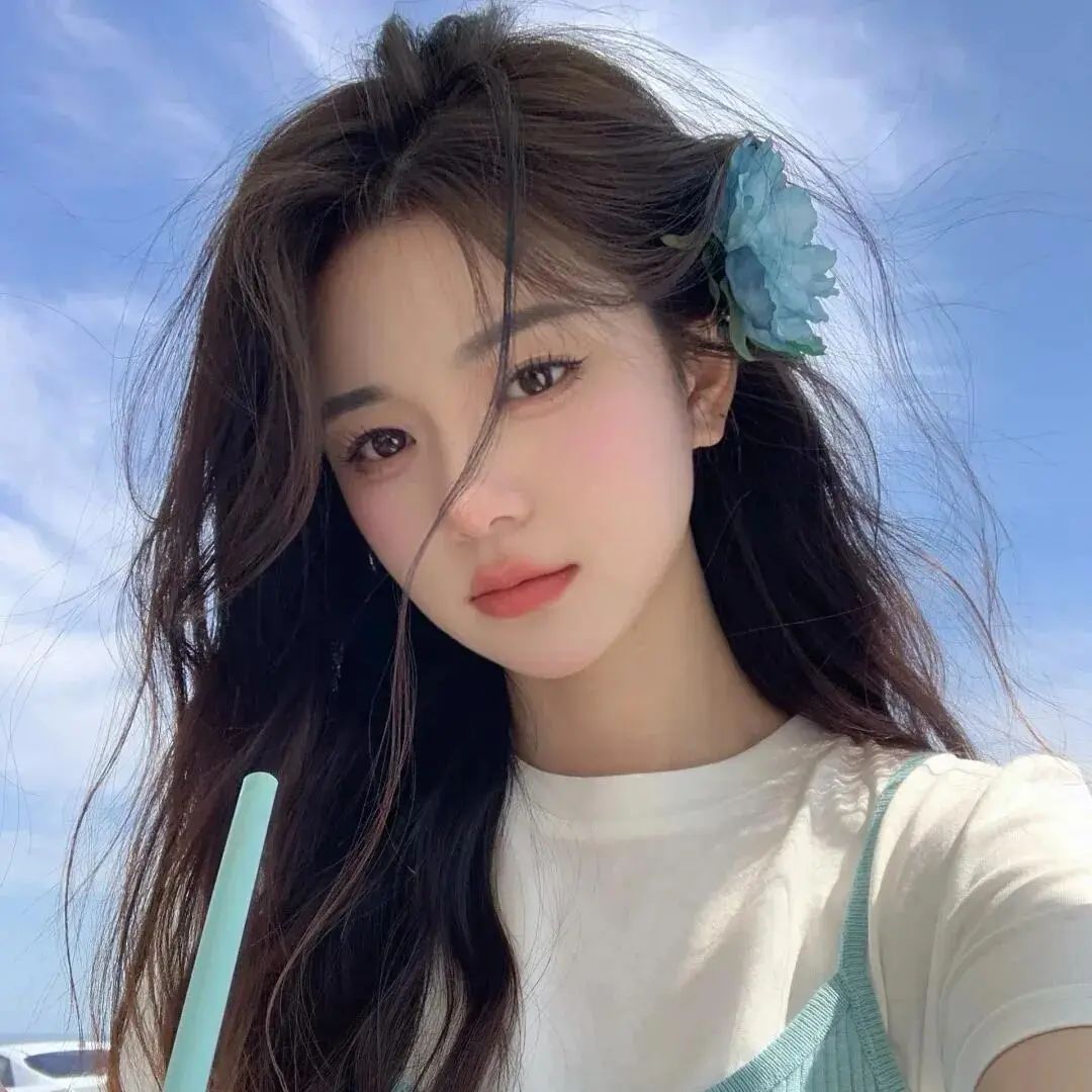 “隔着屏幕分享屁事的女孩今天在身边” - 炫图天下