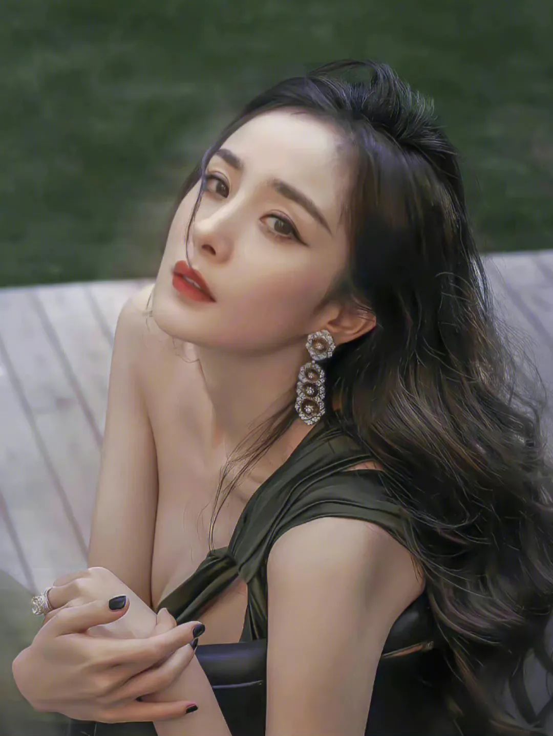 杨幂｜好看的绿裙 - 炫图天下