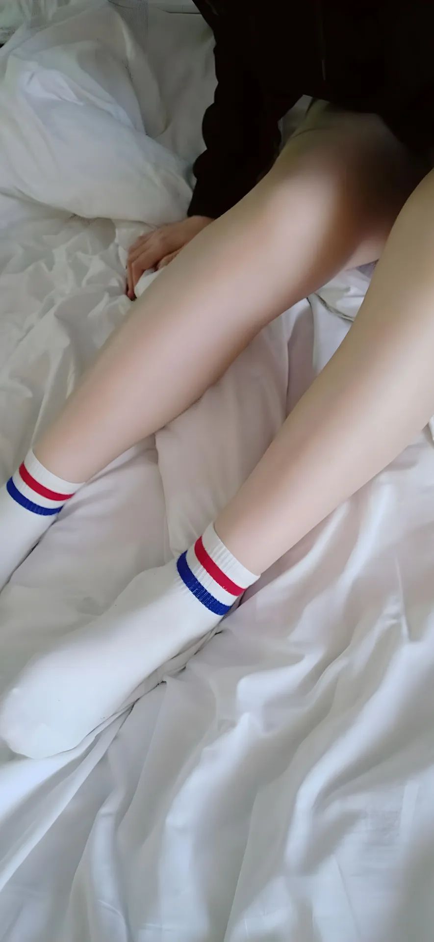 不露脸但却很惊艳的全面屏壁纸 - 炫图天下