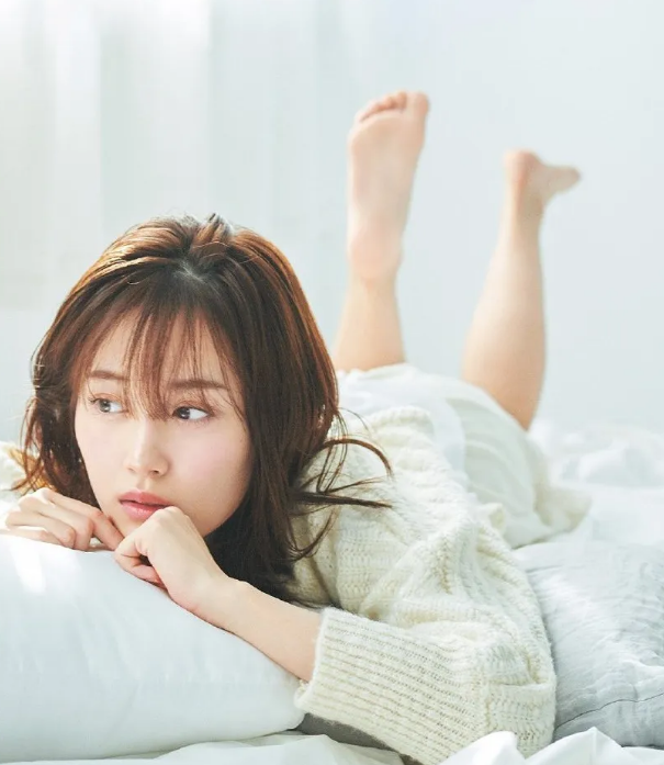 这唇这腿这颜值，谁顶得住啊？ - 炫图天下
