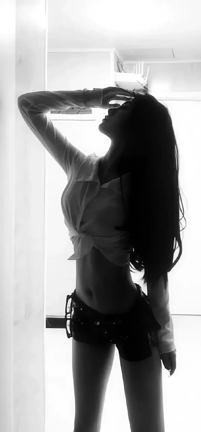 美女壁纸｜性感御姐风 - 炫图天下