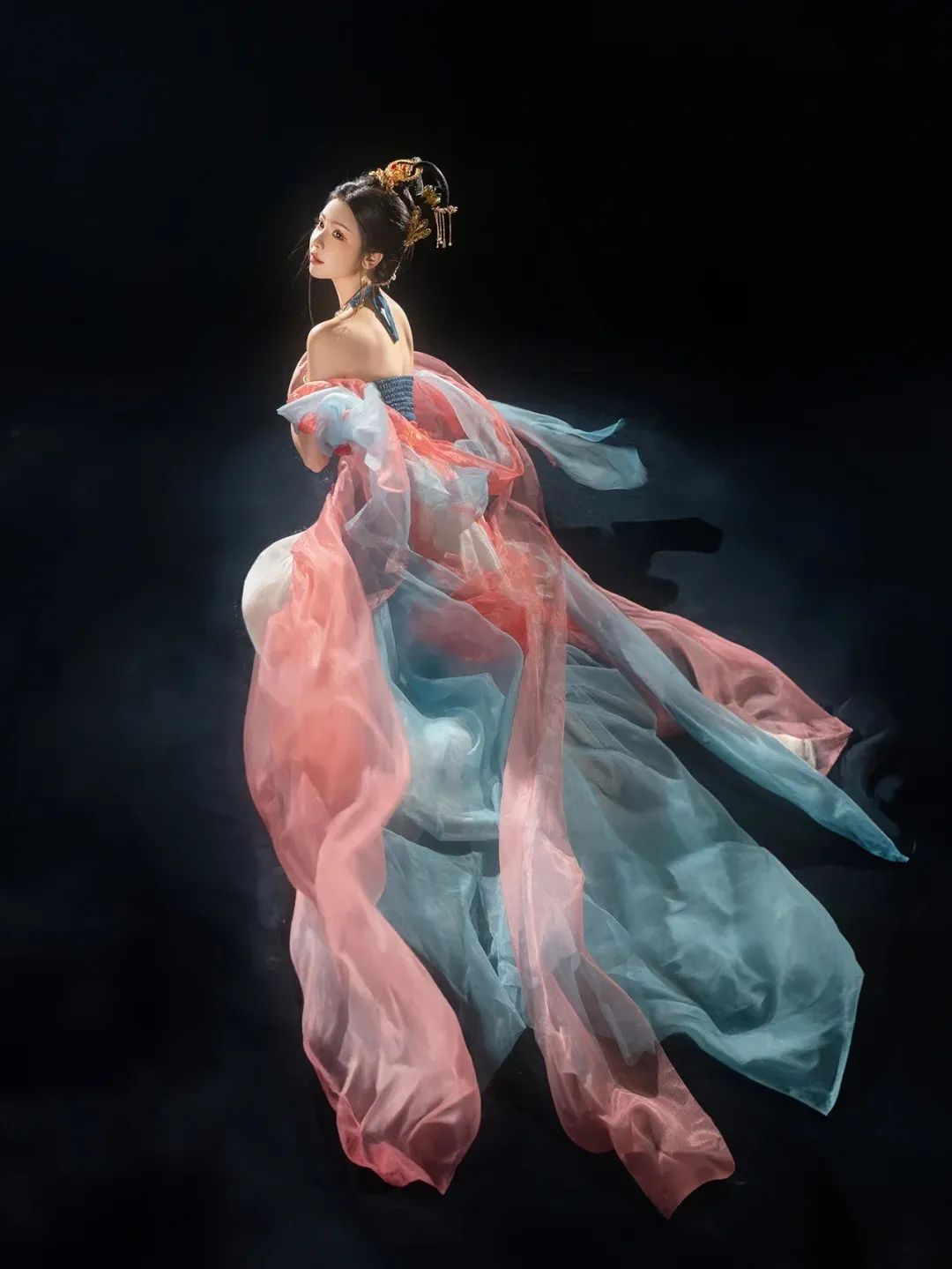 古韵丨仙女下凡，美到窒息，仙气感美女汉服写真！ - 炫图天下