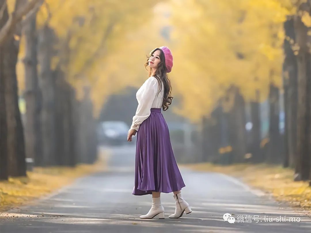 拍照姿势不发愁，中年姐姐这样拍，简约大气又上镜 - 炫图天下