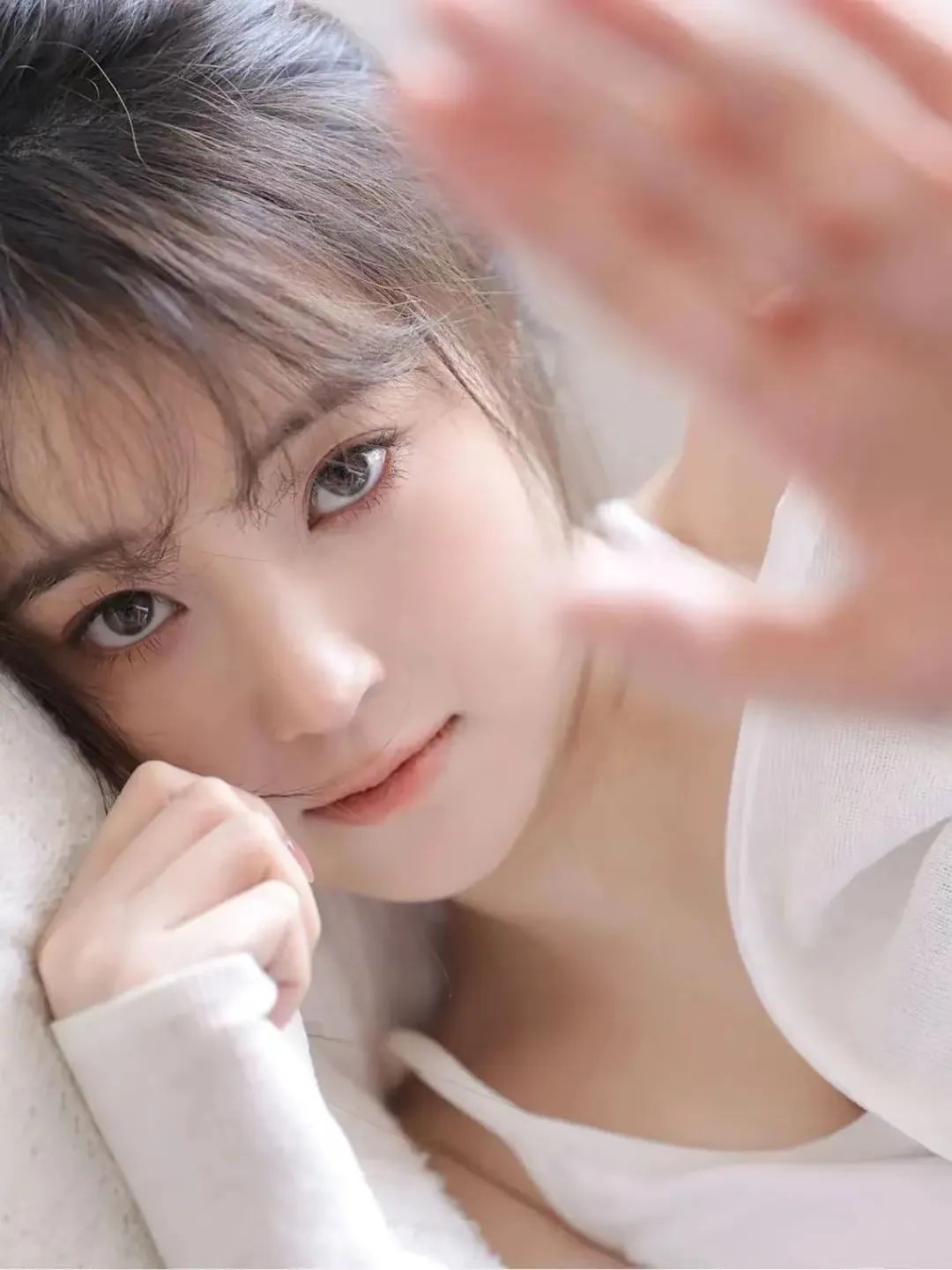 肤白貌美性感小姐姐写真 - 炫图天下