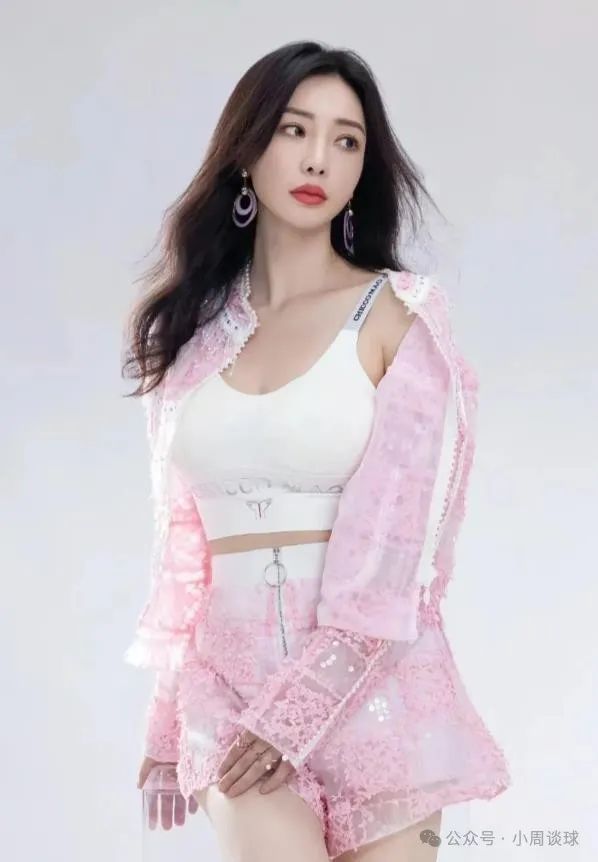 性感女神柳岩，是真的大啊，难怪大家都喜欢 - 炫图天下