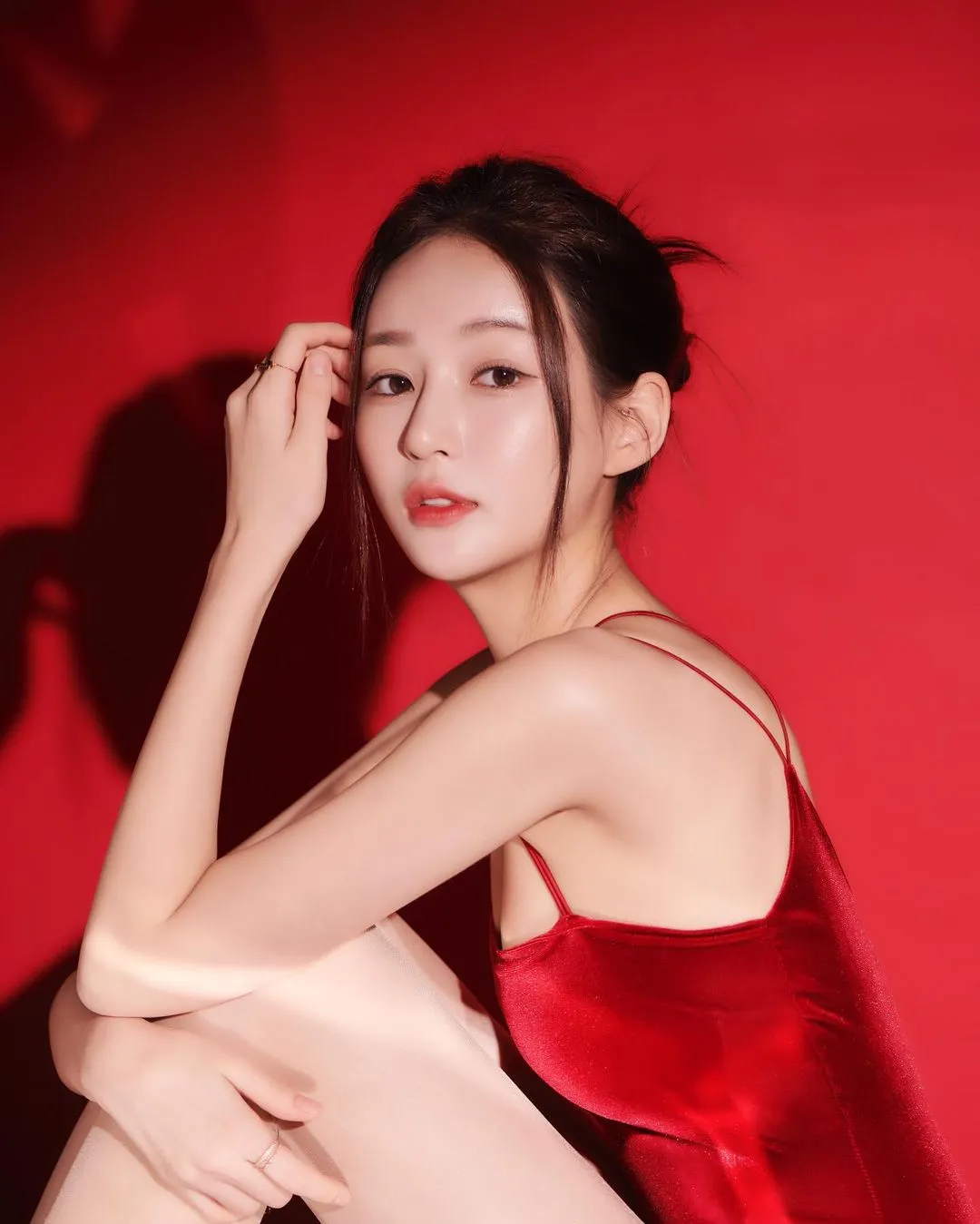 南韩顶级模特！又纯又欲，迷人曲线！太润了 - 炫图天下