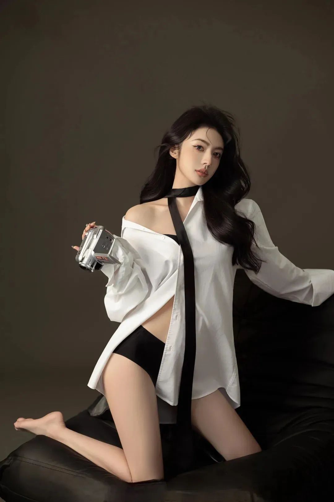 白寸衣美腿写真 - 炫图天下