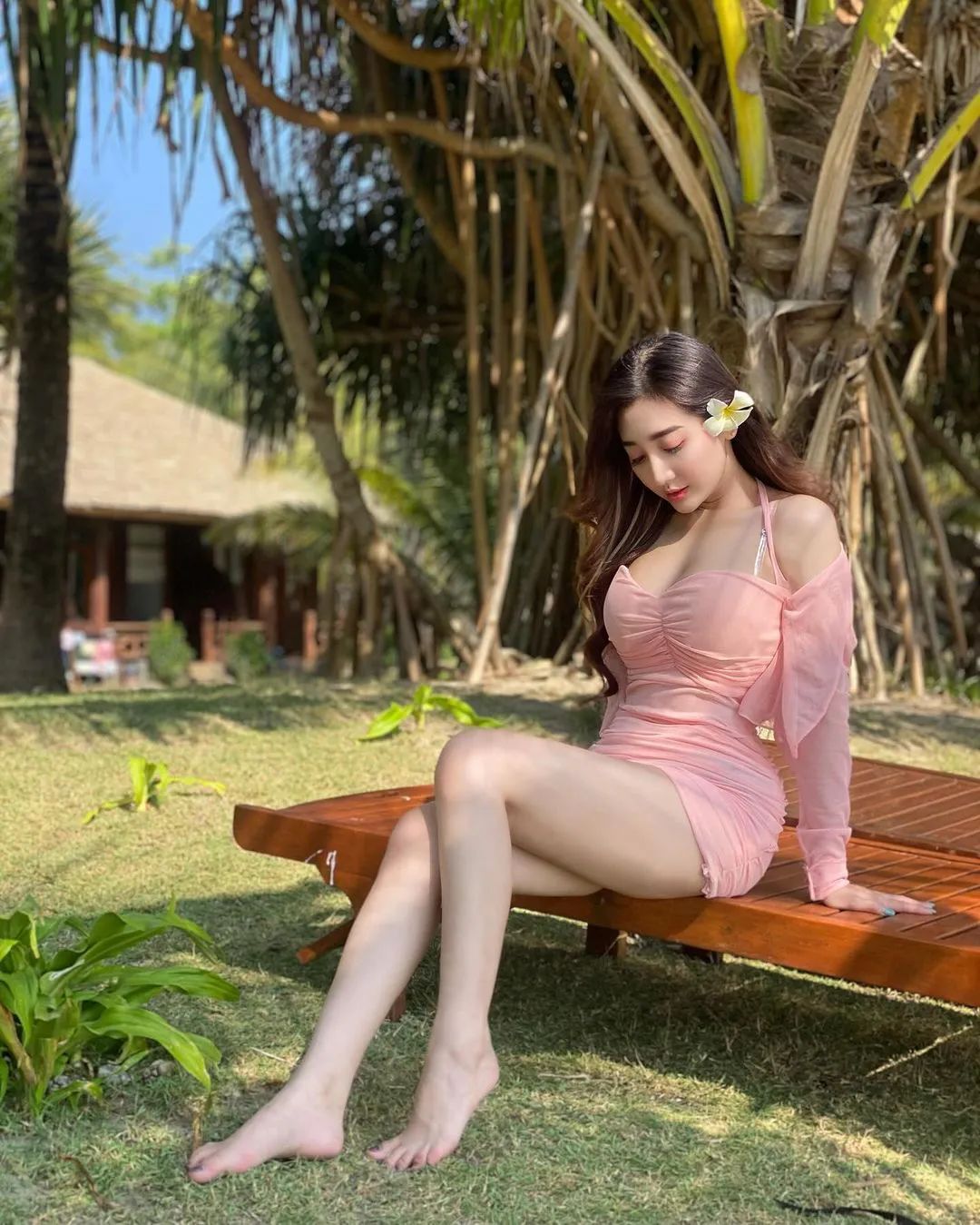 美女网红：极品微胖女孩，顶级三围，真的润！ - 炫图天下