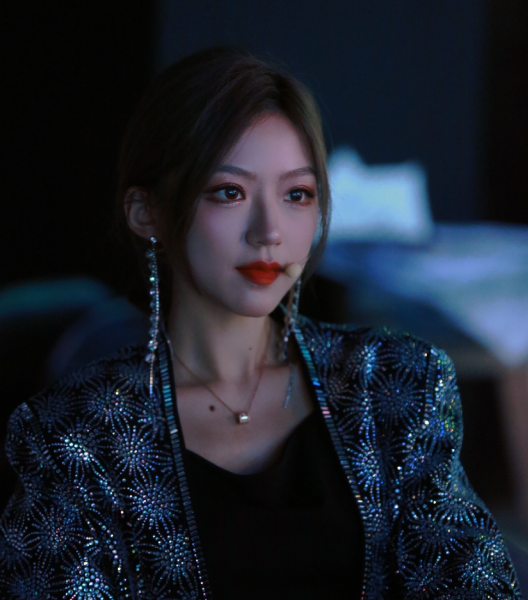有气质有大长腿！美女解说天云 - 炫图天下