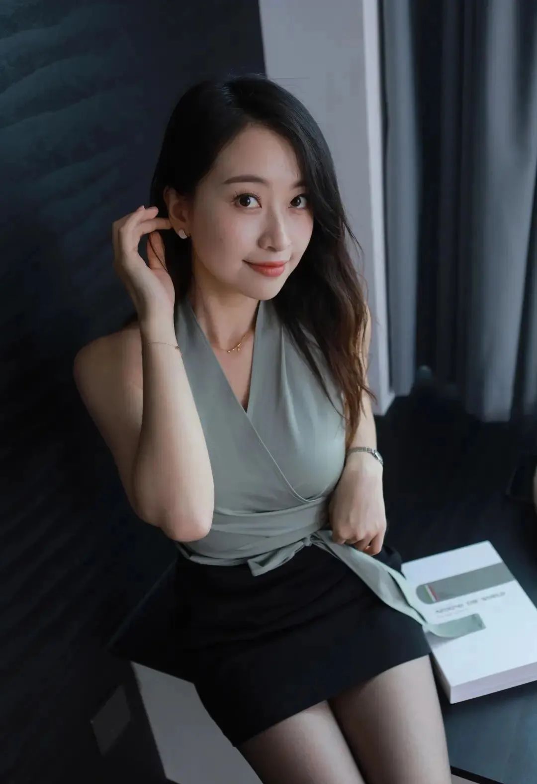 美女模特、丝袜美腿、高雅气质 - 炫图天下