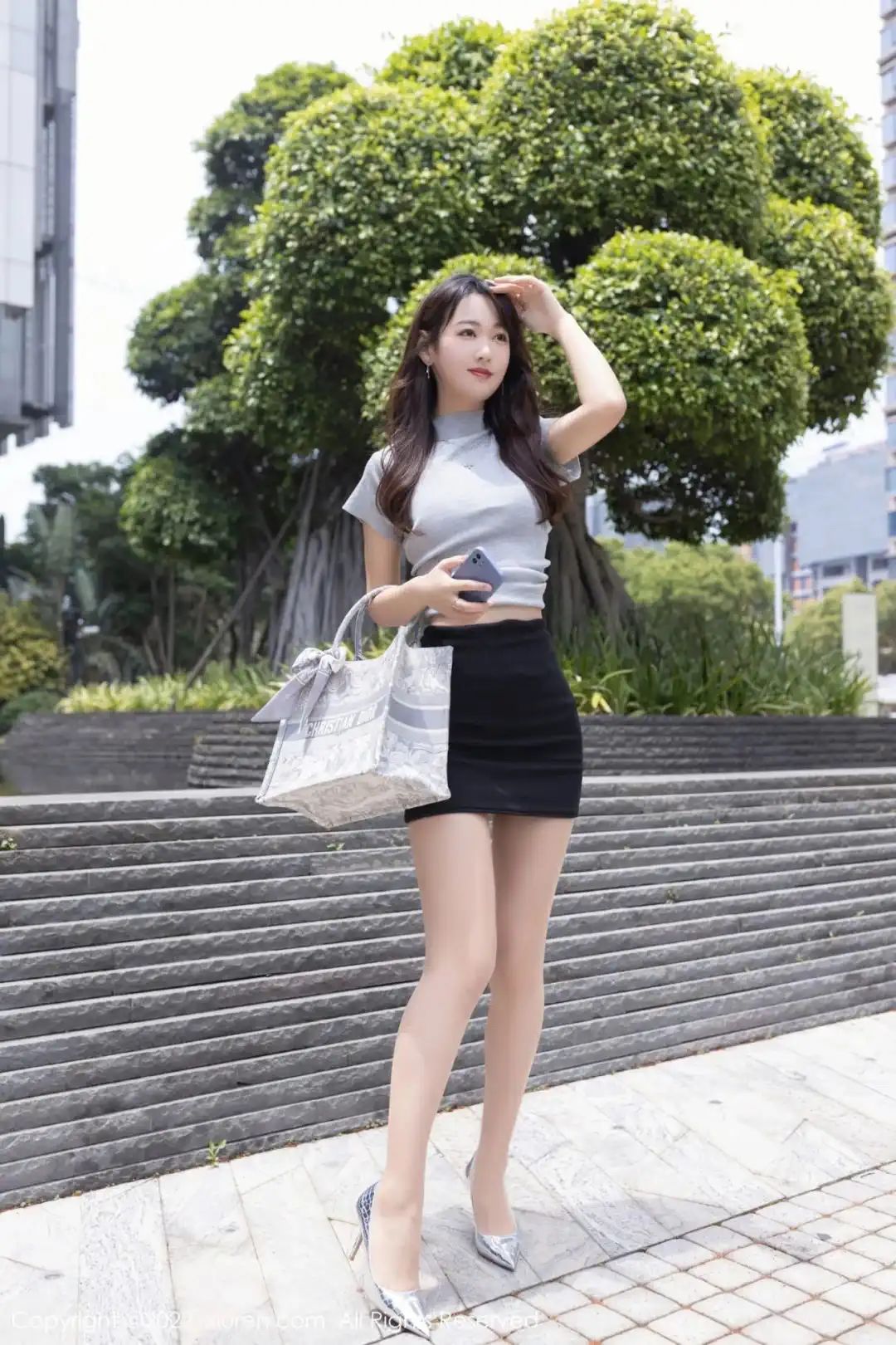 甜美模特、修长美腿 、靓丽迷人 - 炫图天下