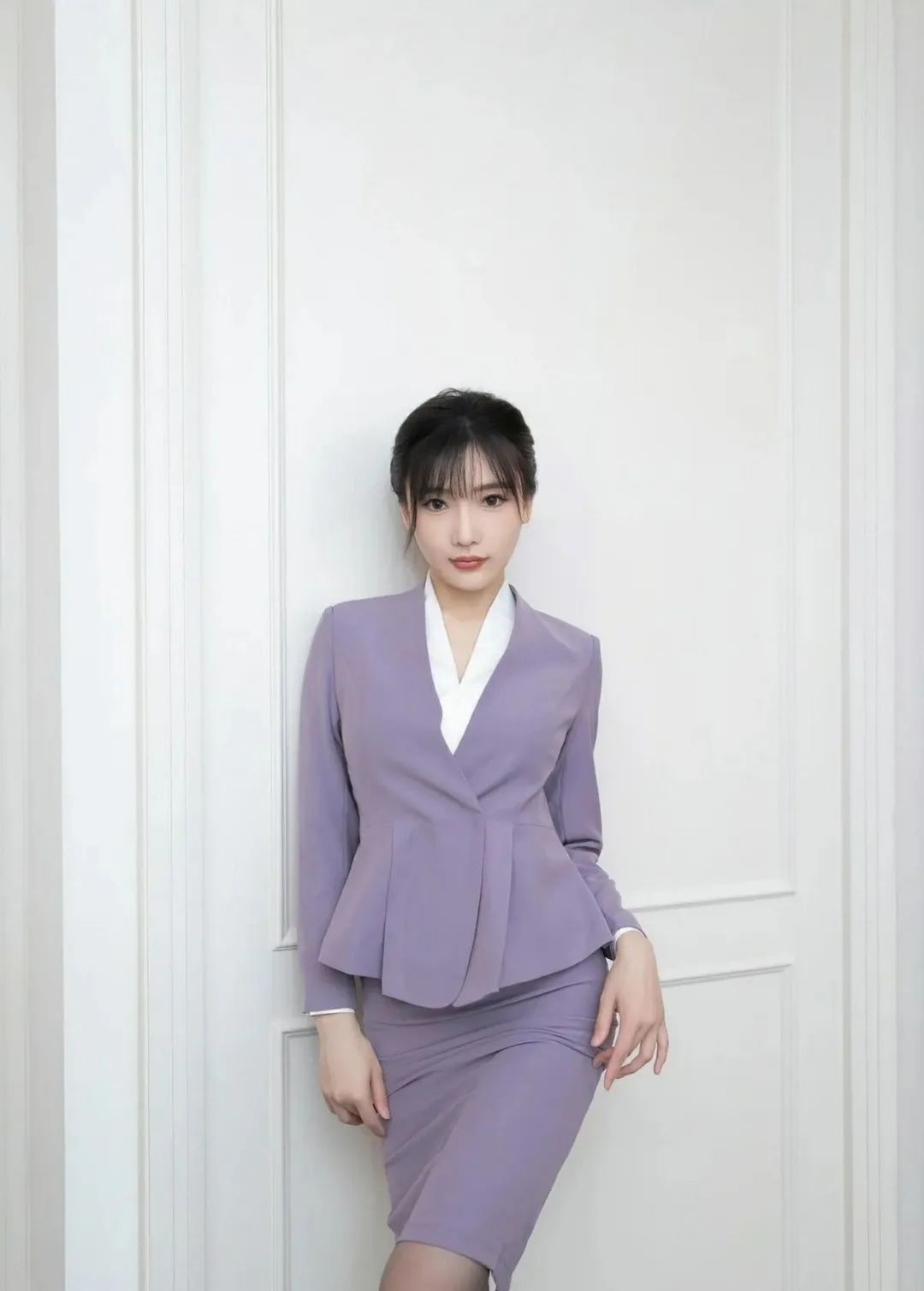 写真 | 紫色制服，职业装的气息 - 炫图天下