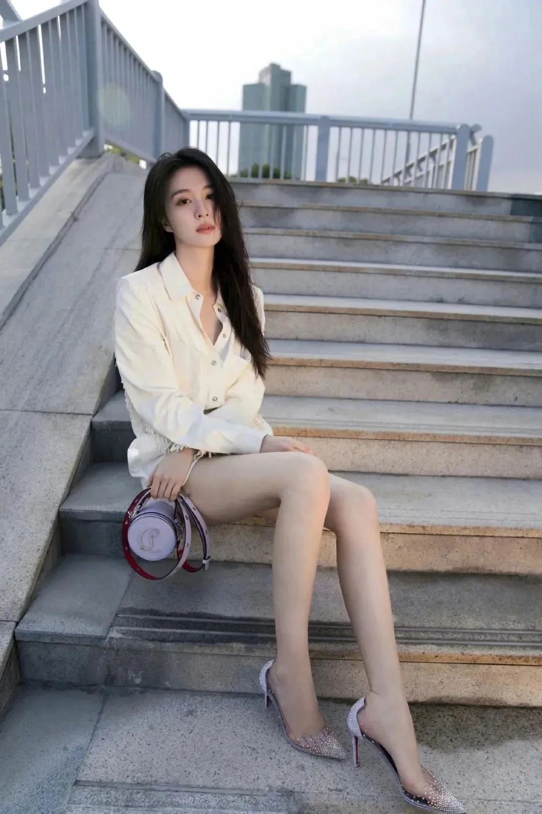 王楚然、肤白貌美、大长腿、唯美动人 - 炫图天下