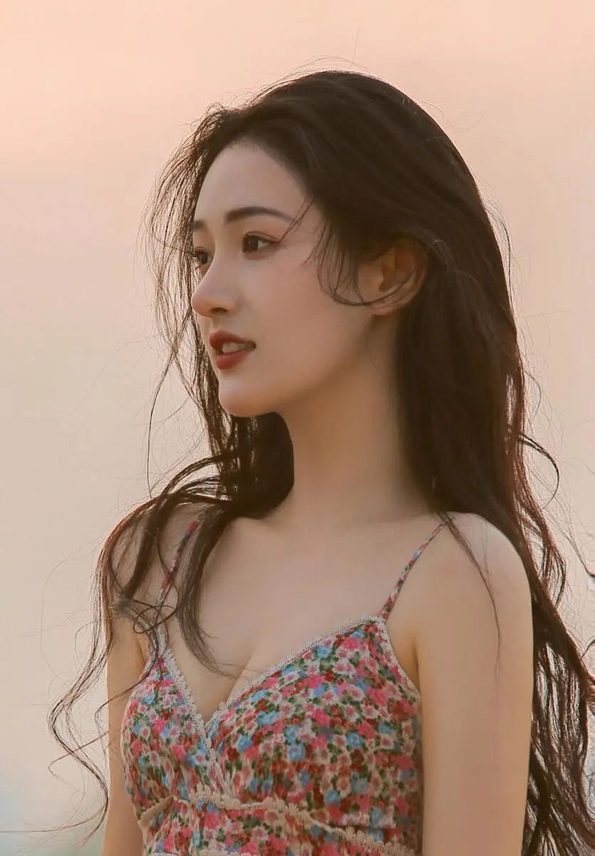 11个裙子拍照姿势：轻松拍出气质大片 - 炫图天下