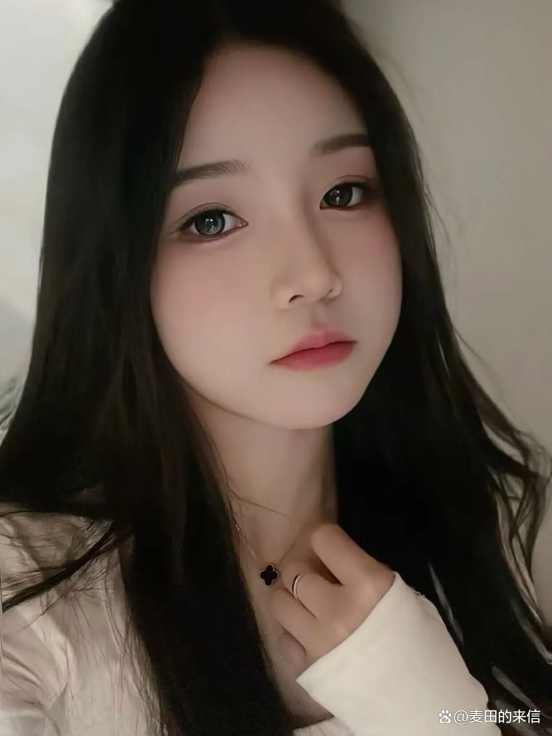 职业与家庭：女性如何克服内耗，实现双赢 - 炫图天下