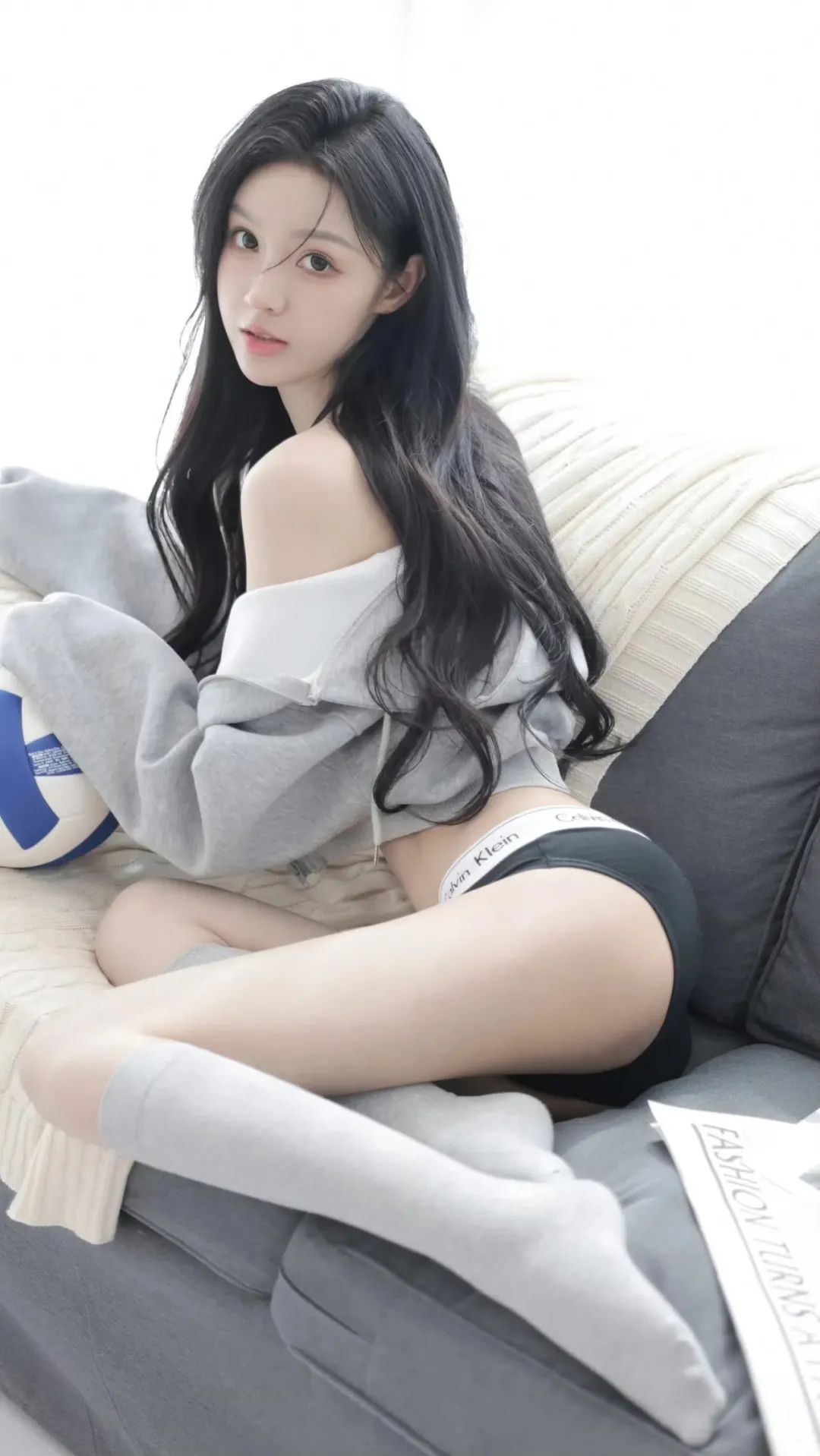 清纯高级感日常美女写真 - 炫图天下