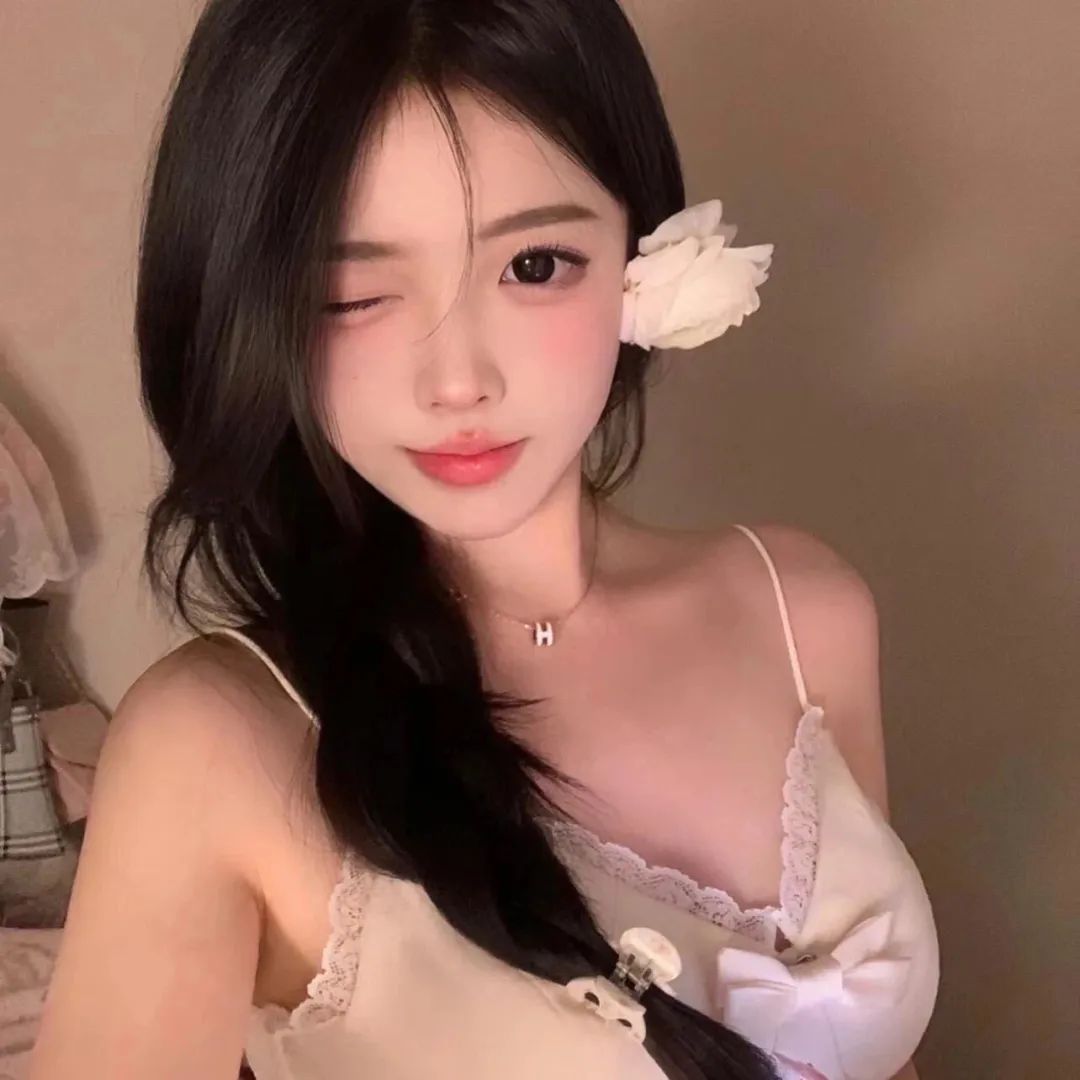 御姐女头｜心甘 - 炫图天下