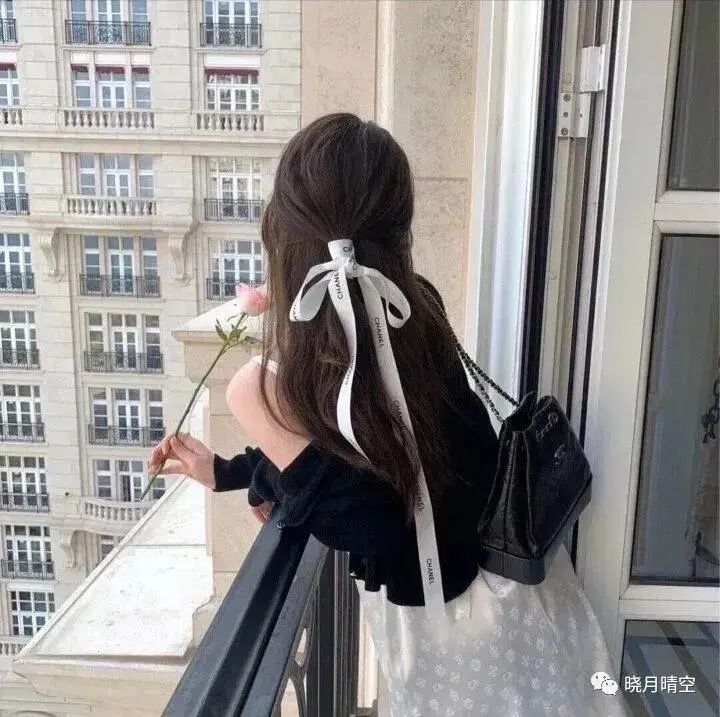 “在一起也会走散每种距离和遗憾都有它存在的意义。” - 炫图天下