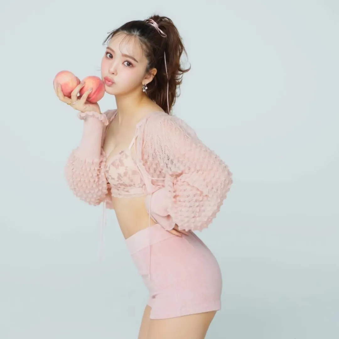绝美模特！甜美萌系少女！简直离谱啊！ - 炫图天下