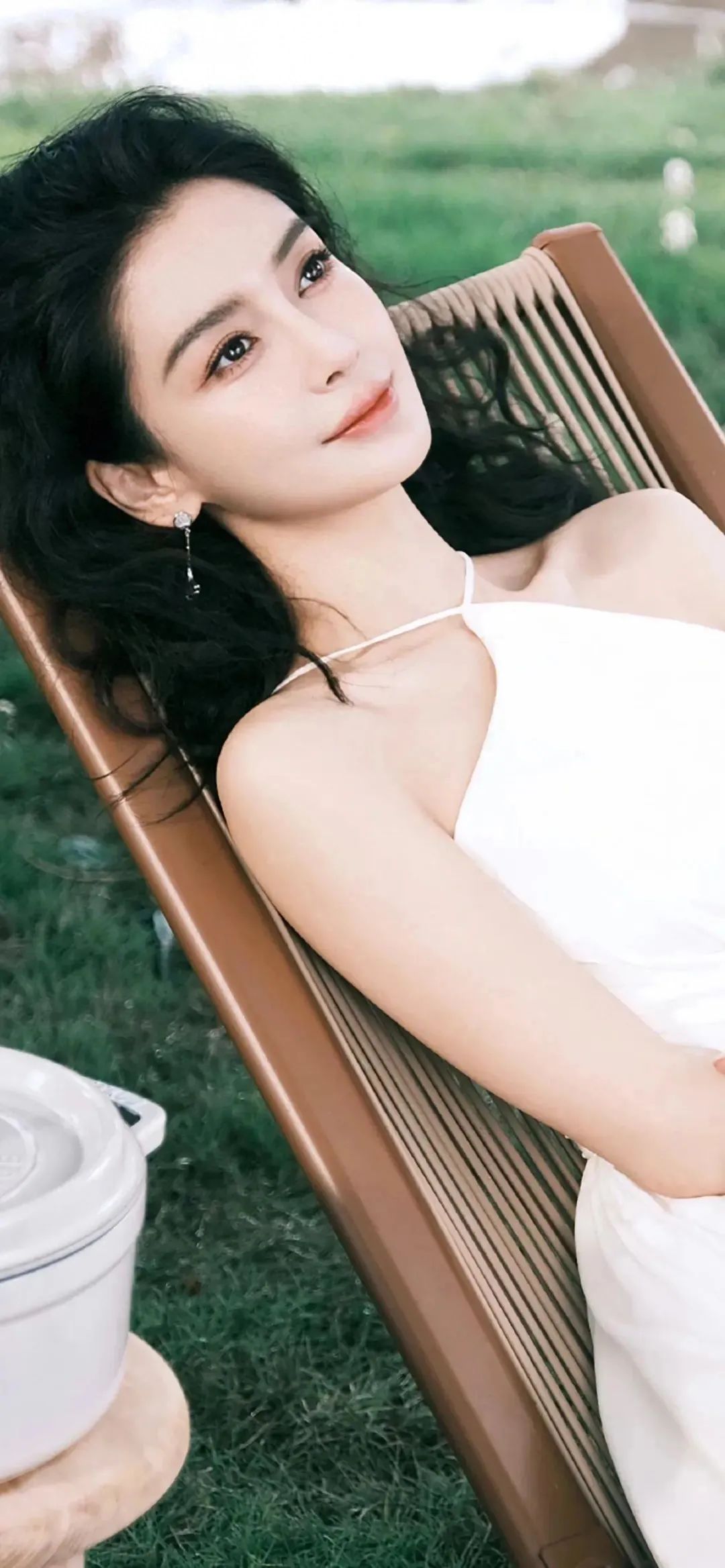 壁纸｜杨颖angelababy抹胸性感壁纸分享 - 炫图天下