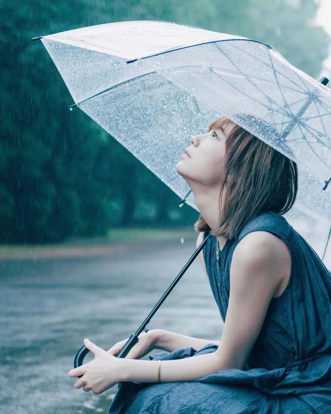 人像摄影：一把雨伞的20种风格创意拍摄 - 炫图天下