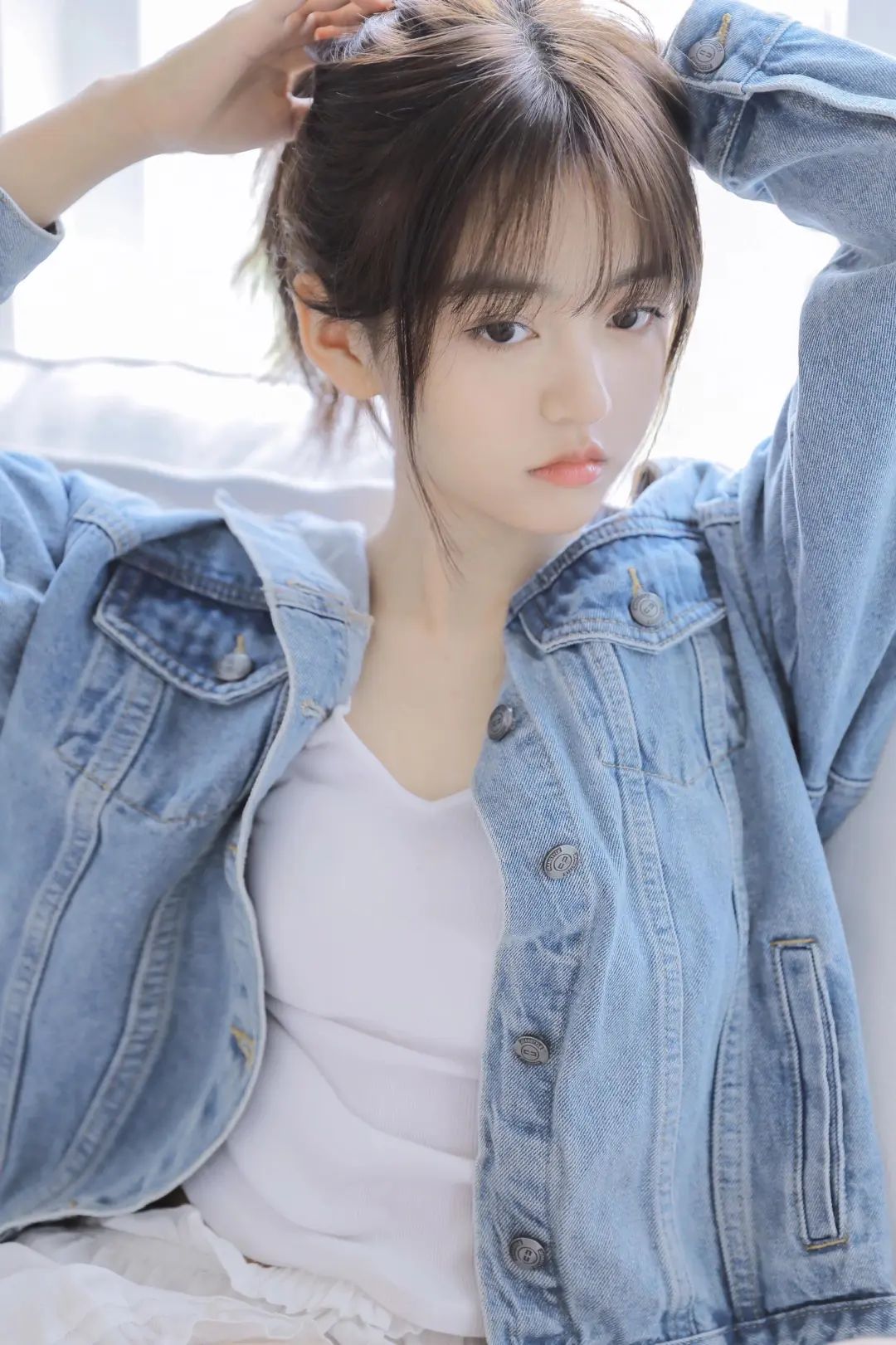 日系轻氧居家少女写真 - 炫图天下
