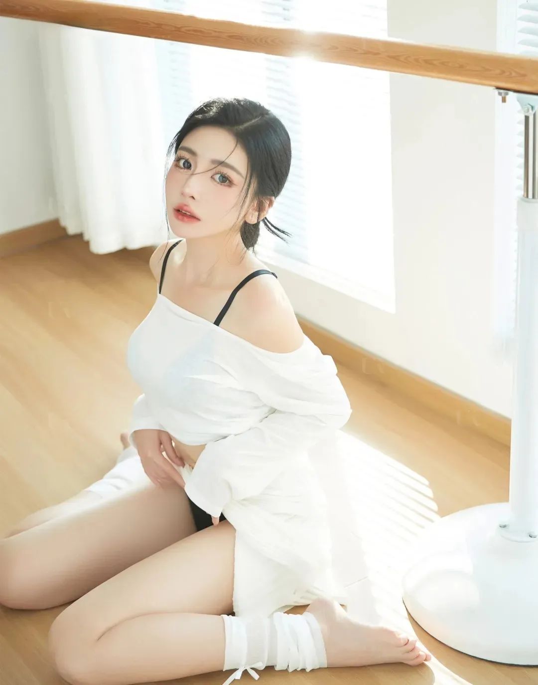 舞蹈系学姐性感写真 - 炫图天下