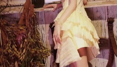 花边 | 鞠婧祎罕见一字带高跟造型，这谁顶得住… - 炫图天下