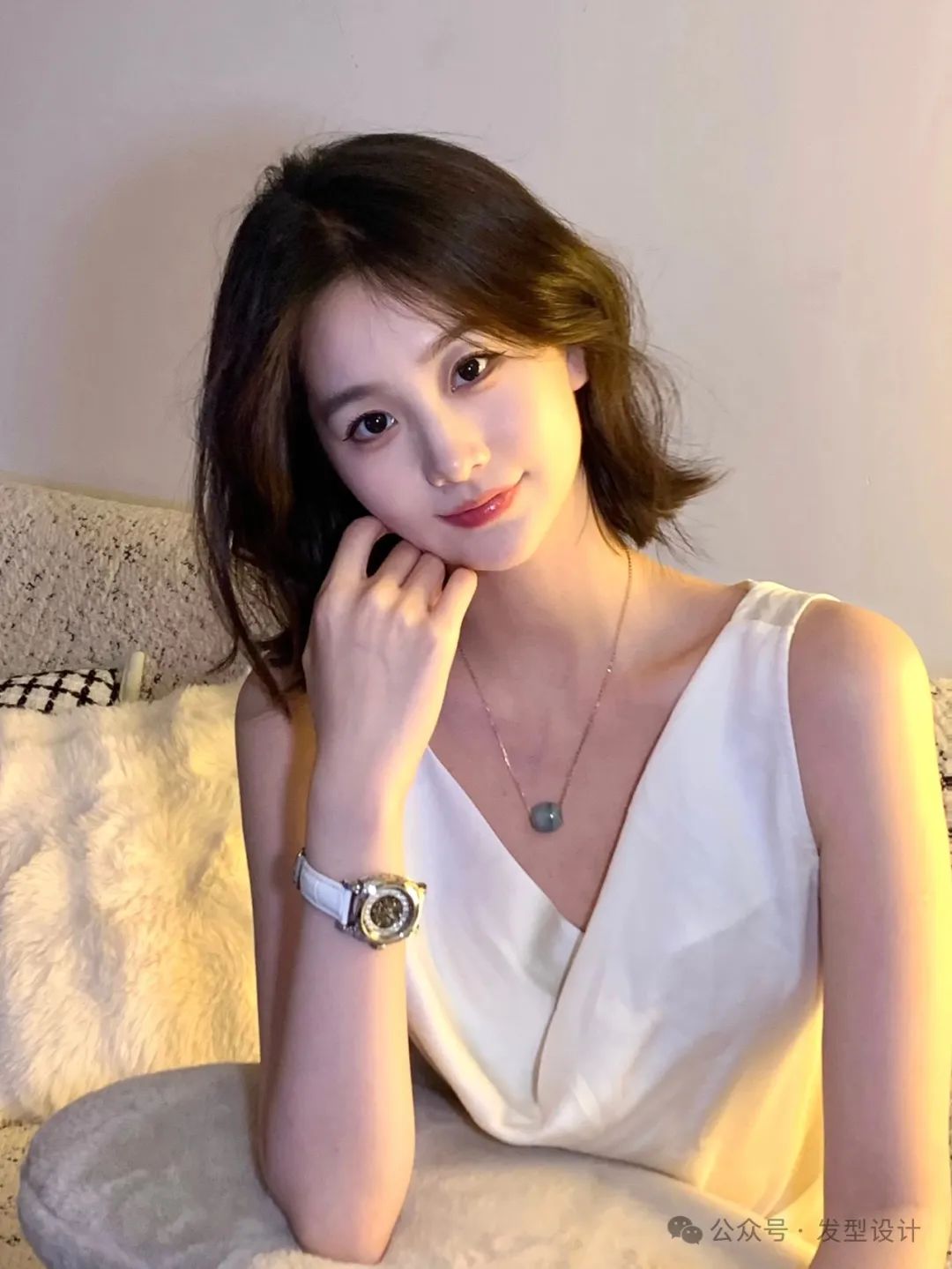 短发微翘，美女迷人 - 炫图天下
