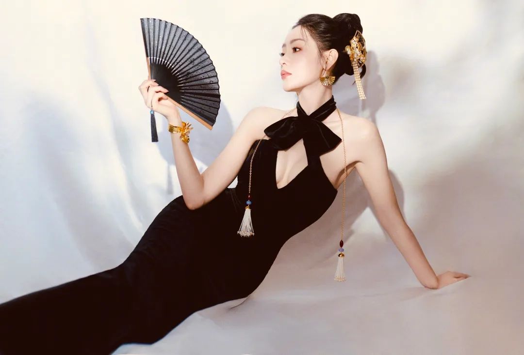 张天爱领衔演绎东方美服饰，新中式风尚席卷全球 - 炫图天下