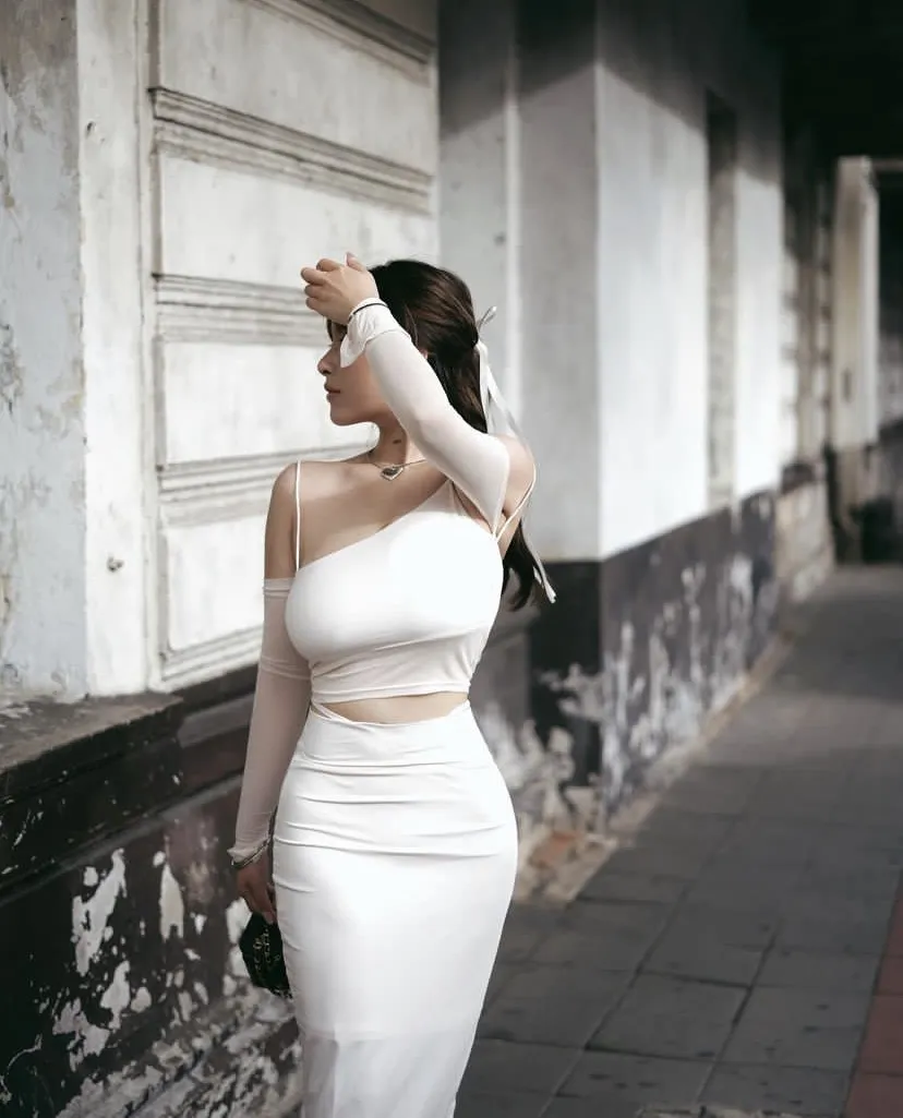 今日晚安女神：神湘兒，被称为“香港第一罩杯”，名不虚传~ - 炫图天下